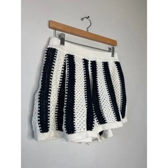 NEW The Femm Morgan Pull On Short Women's Black & White Size: Small
